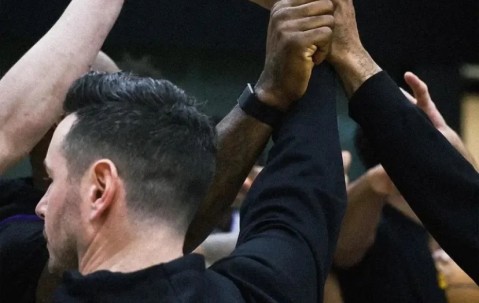 爱游戏官网-关于集结日NBA总决赛焦点战；洛杉矶湖人战术微调；管理层满意；轮换策略成焦点的信息