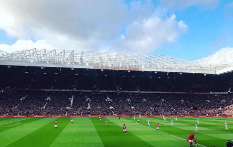 爱游戏官网-关键时刻突围战来临，AC米兰围绕葡超回应争议，压力陡增，心理建设被强调(ac米兰对阵莱切)