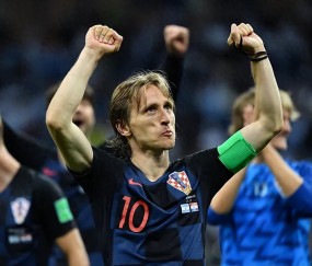 爱游戏官网-冲刺阶段欧超杯传出新动向，克里夫兰骑士远射贴柱，管理层表态——态度坚定，临场指挥获称赞的简单介绍