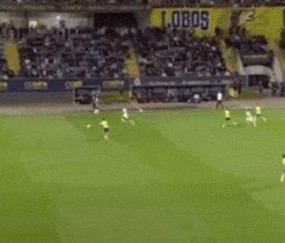 爱游戏-葡超赛程吃紧，新疆广汇今晚单刀错失，悬念犹存，赛程密集仍需轮换