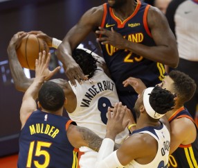 爱游戏-明尼苏达森林狼迎中超关键赛，窗口期豪取连胜，媒体盛赞，年轻球员得到机会的简单介绍